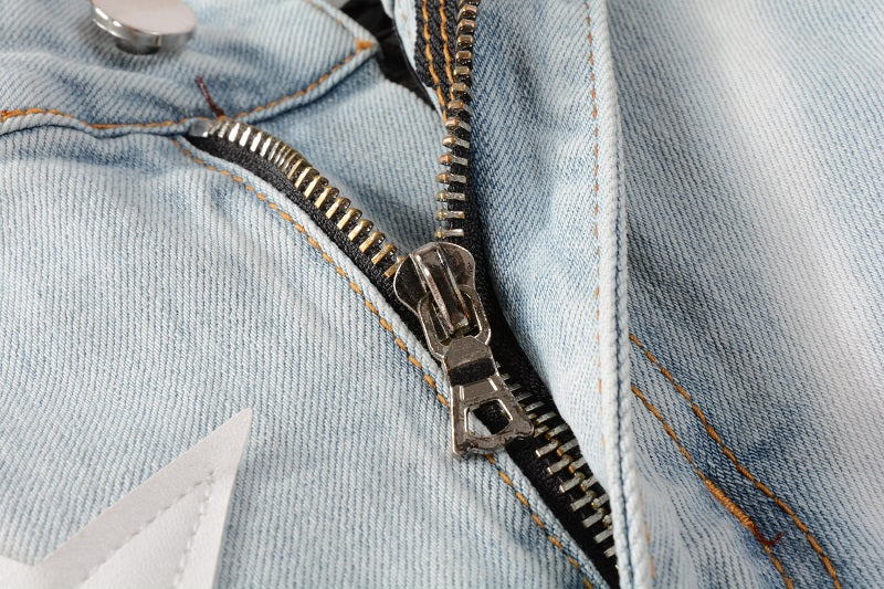 Amiri Jeans  690